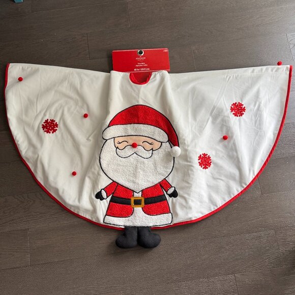 NEW Christmas Tree Fabric Skirt Santa Red and White Round 48 inches Buttons - Picture 1 of 8